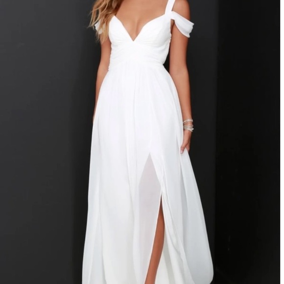 Lulus Dresses & Skirts - Lulus dress